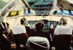Flugkapitän mit Crew im Cockpit einer IL-62 der Interflug - 1983