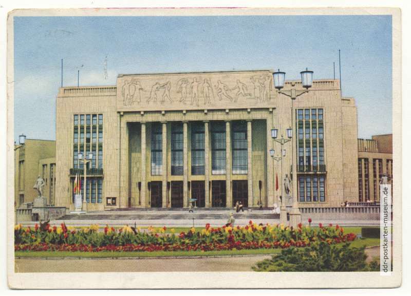Deutsche Sporthalle an der Stalinallee - 1956