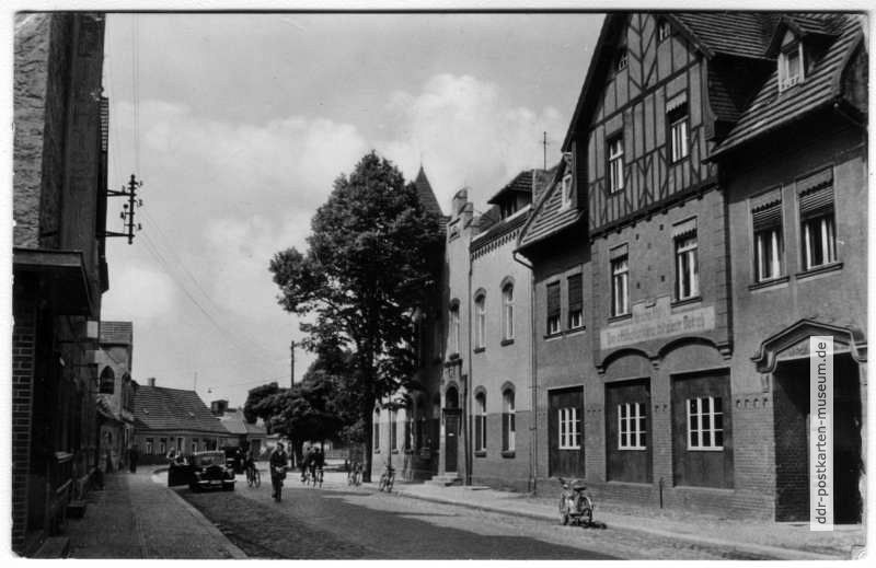 Poststraße im Ortsteil Kirchhain - 1955 / 1967
