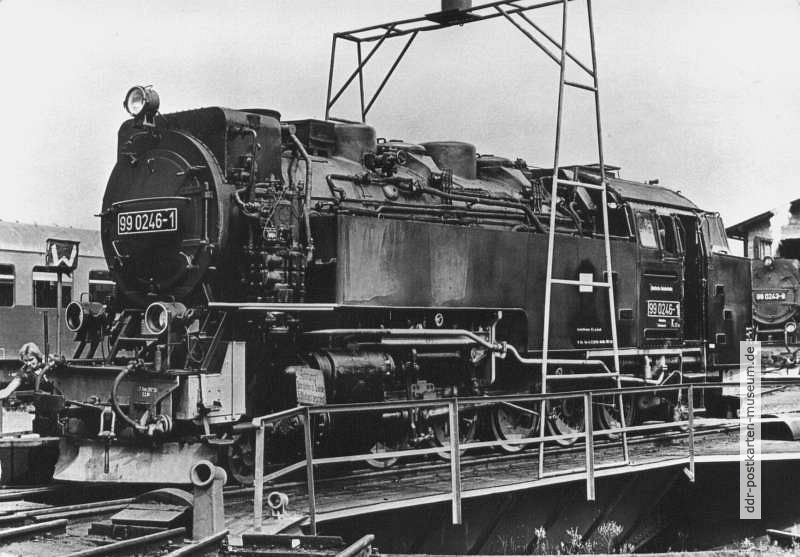 Dampflok 99 0246-1 auf der Drehscheibe im Bahnbetriebswerk Wernigerode - 1982