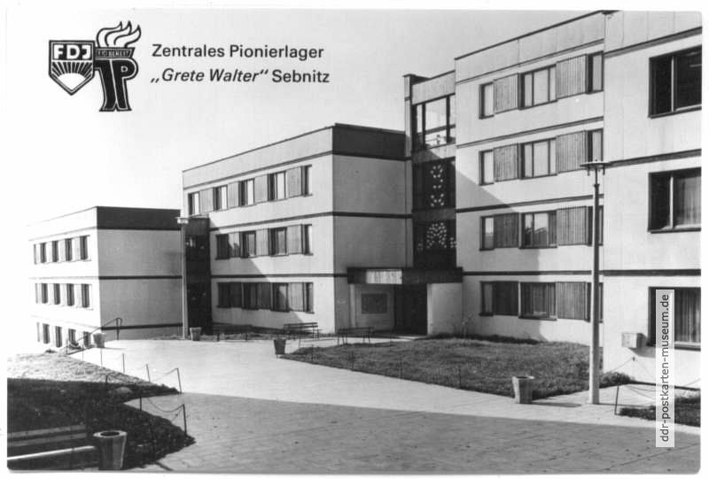 Wohngebäude vom Zentralen Pionierlager "Grete Walter" in Sebnitz - 1987