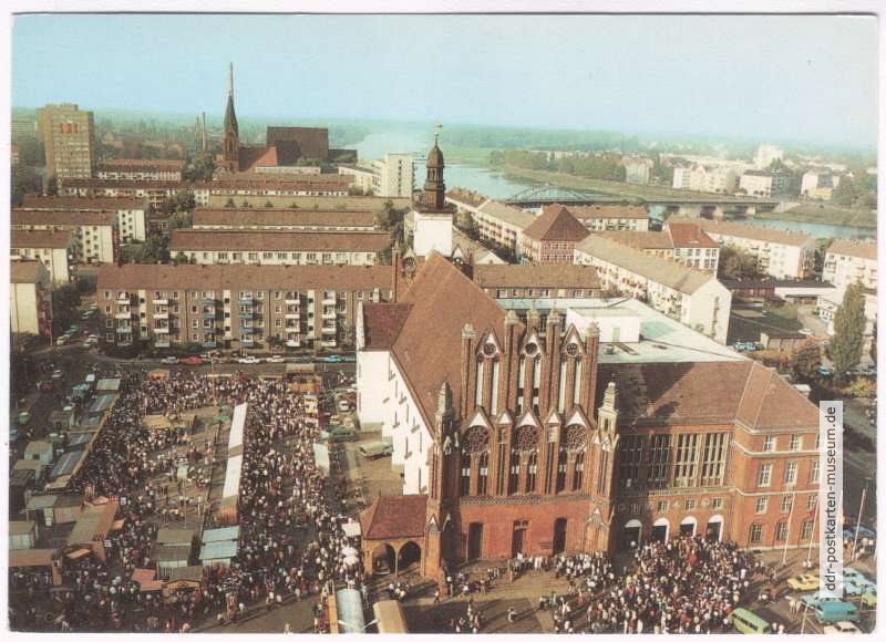 Volksfest auf dem Rathausplatz - 1989