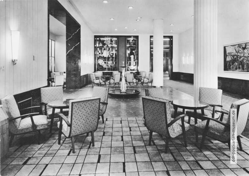 Leipzig, Hotelhalle im HO-Hotel "Astoria" - 1960