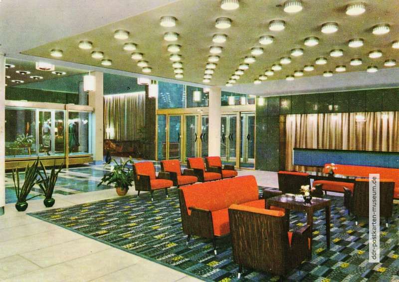 Magdeburg, Hotel "International" mit Empfangshalle - 1964