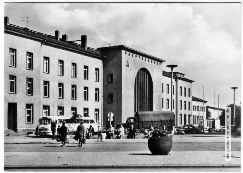 Hauptbahnhof (nach der Modernisierung) - 1969