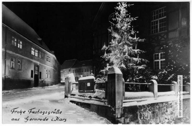 Weihnachtsbaum am Rathaus von Gernrode - 1960