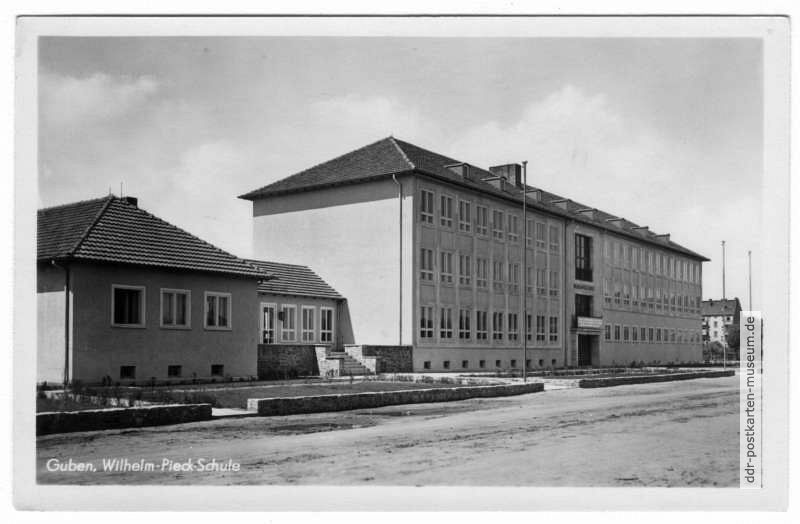 Wilhelm-Pieck-Schule, Friedrich-Engels-Straße - 1953