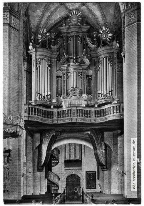 Orgel in der Pfarrkirche, erbaut Anfang des 14. Jahrhunderts - 1972