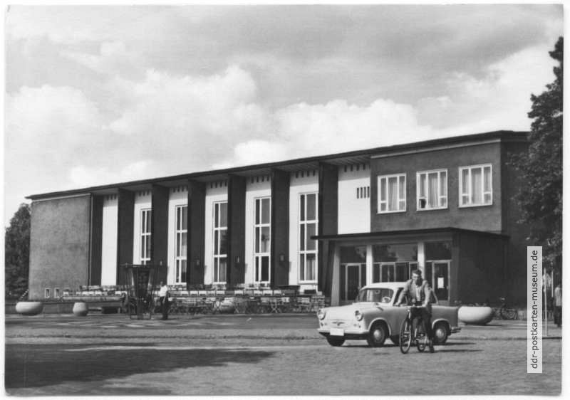Kulturhaus des VEB Stahlwerk Hennigsdorf - 1965