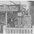 Postkartenhändler im Ostseebad Ahlbeck um 1900