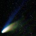 Komet "Hale-Bopp" am Morgenhimmel des 8. März 1997