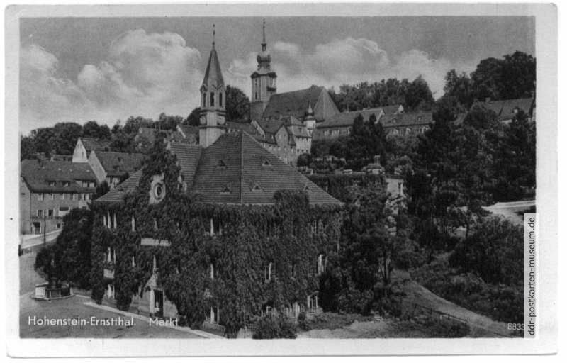 Rathaus am Markt, Blick zur Trinitatis-Kirche - 1954
