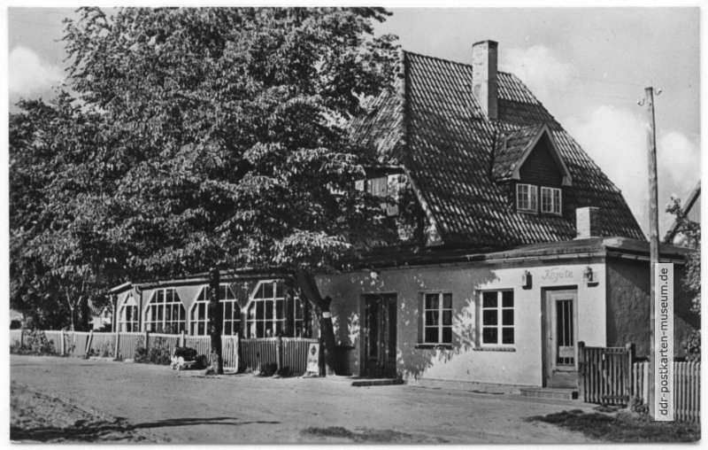 Kloster (Hiddensee), Gaststätte "Inselbar" mit Kneipe "Kajüte" - 1959