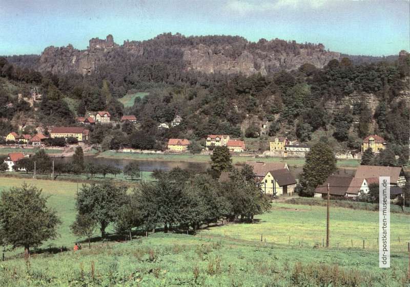 Blick zum Elbsandsteingebirge mit Kurort Rathen - 1979