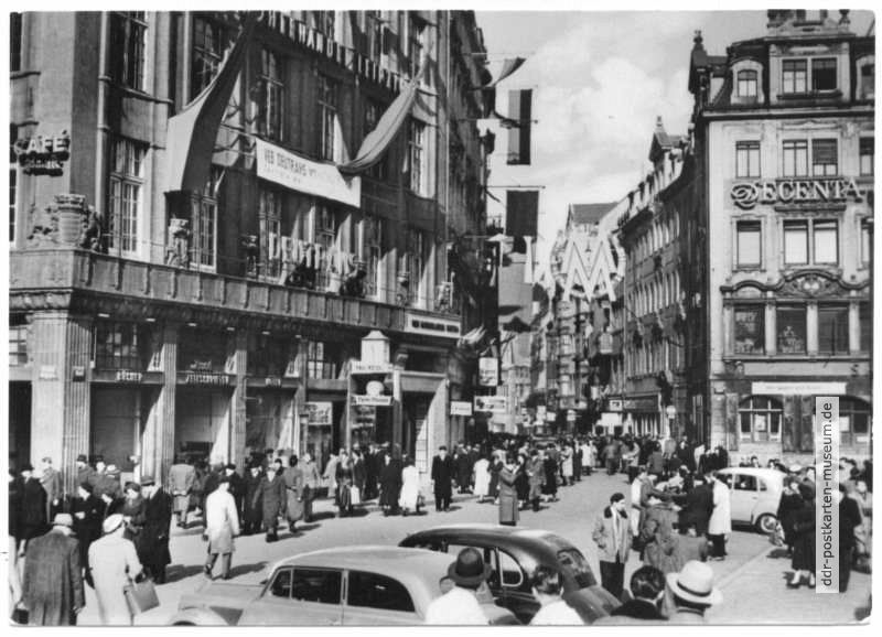 Markt und Eingang zur Hainstraße in der Messezeit - 1957 