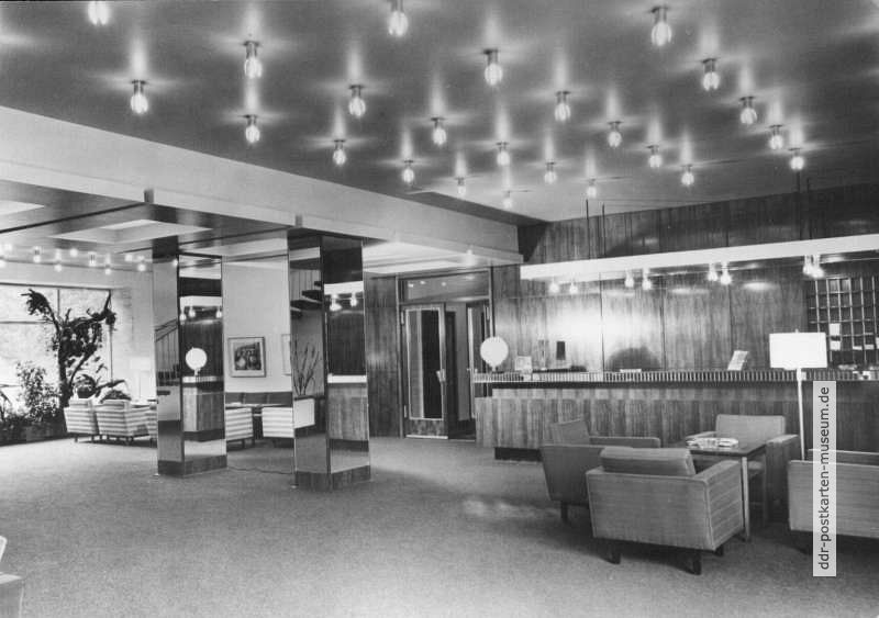 Rezeption im Mitropa-Flughafenhotel Berlin-Schönefeld - 1962