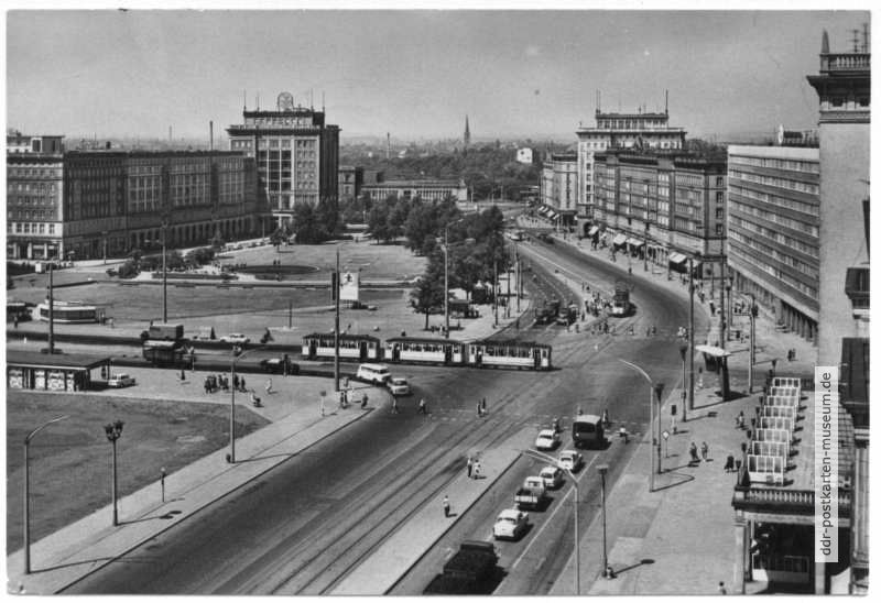 Kreuzung Karl-Marx-Straße / Wilhelm-Pieck-Allee - 1971