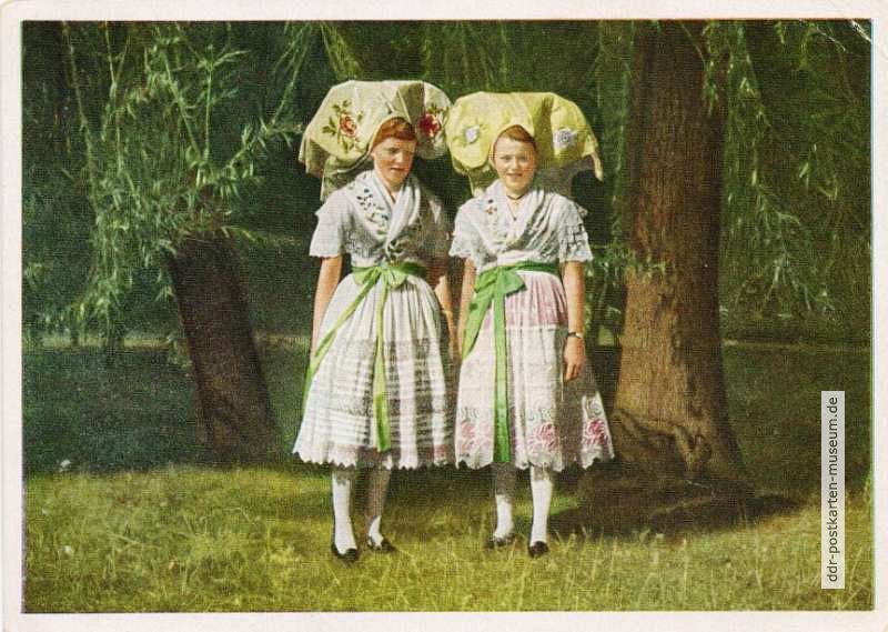 Spreewäldlerinnen in heimatlicher Tracht - 1953
