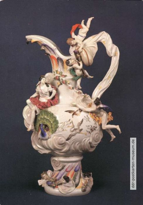 Porzellan-Museum, Kaminvase "Die Luft" mit Aufglasurmalerei der Form von 1741 J.J. Kaendler - 1986 