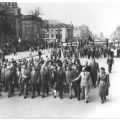 Der neugewählte Parteivorstand der SED an der Spitze der 1.Mai-Demonstration 1946 in Berlin - 1970