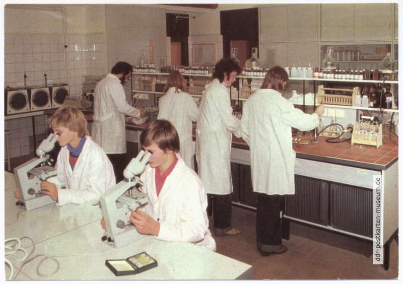 Pionierpalast "Ernst Thälmann", Junge Mikrobiologen - 1980