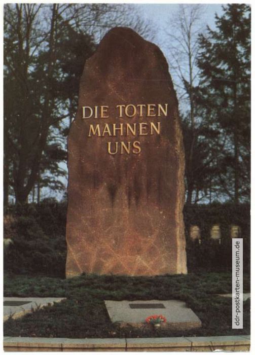 Gedenkstein in der Gedenkstätte der Sozialisten in Berlin-Friedrichsfelde - 1981