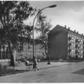 Neubauten und Kaufhalle an der Erich-Weinert-Straße - 1969