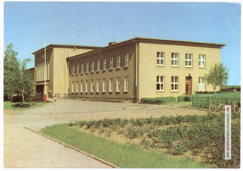 Bahnhofsgebäude - 1976