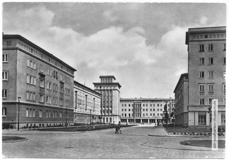 Neubauten in der Rudolf-Breitscheid-Straße - 1961