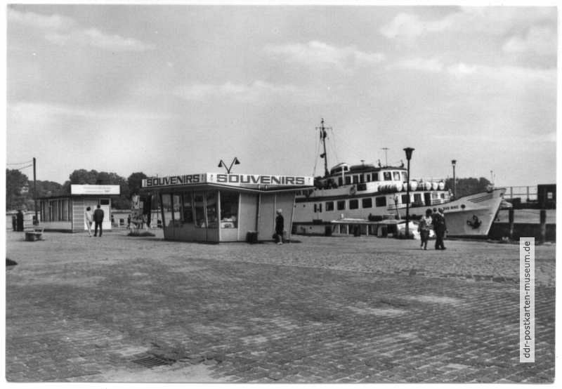 M.S. "Seebad Binz" im Stadthafen - 1971