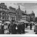 Wochenmarkt auf dem Markt (später Ernst-Thälmann-Platz) - 