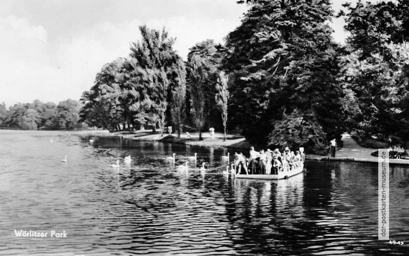 Seilzugfähre im Wörlitzer Park - 1962