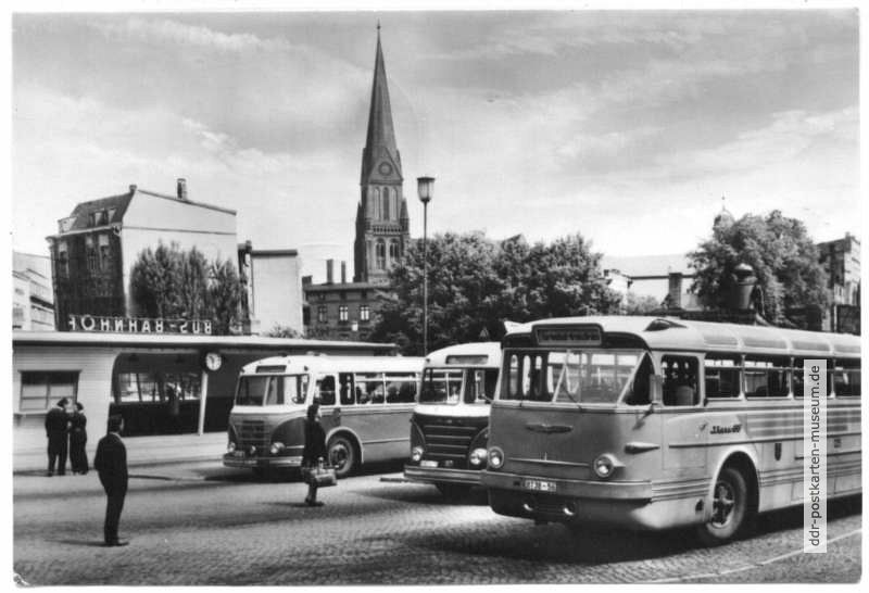 Bus-Bahnhof - 1969