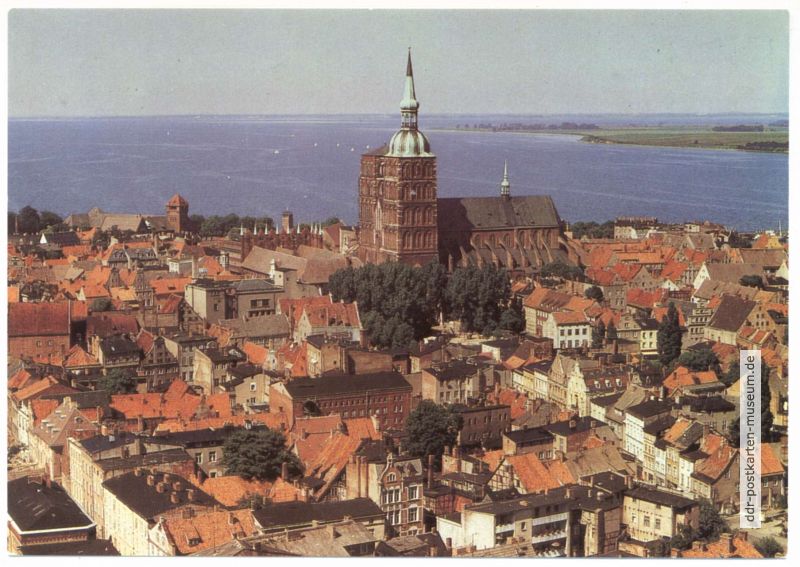 Blick über Stralsund zur Nikolaikirche - 1987