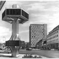 Wilhelm-Pieck-Straße mit elektronischer Standuhr - 1982
