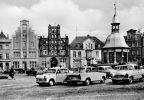 Trabbis auf dem Marktplatz in Wismar - 1968