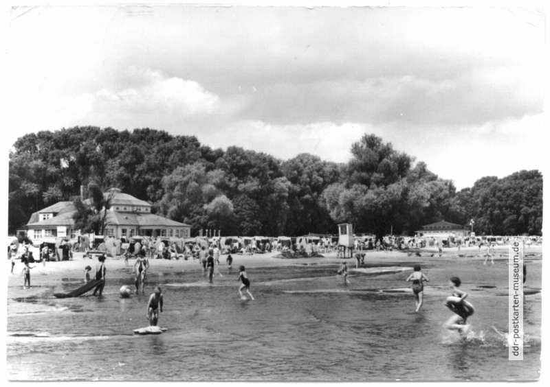 Am Strand vom Haffbad - 1974