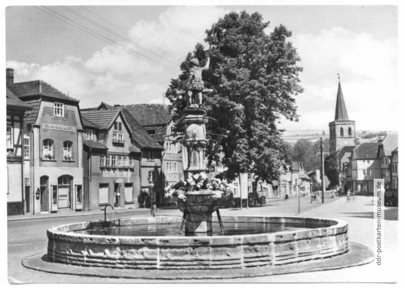Vitus-Brunnen auf dem Markt - 1970