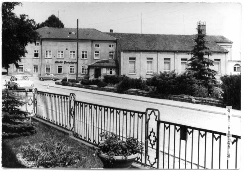 Betriebsferienheim der Dresdner Brauerei und HO-Gaststätte "Haus Bergland" - 1974