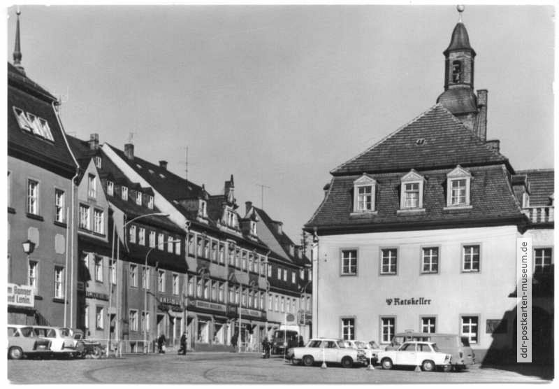 Platz der Befreiung mit Rathaus, HOG "Ratskeller" - 1980