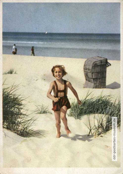 Mädchen im Strandanzug - 1956
