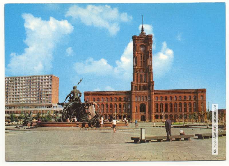 Rotes Rathaus mit Neptun-Brunnen - 1972