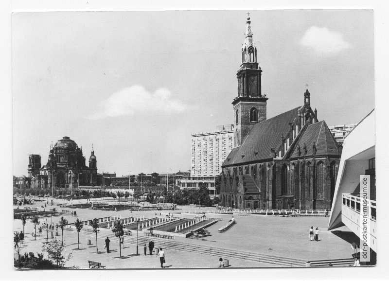Marienkirche, Dom, Platz vor dem Rathaus - 1973