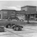 Kulturpalast "Wilhelm Pieck" und Einkaufszentrum - 1974