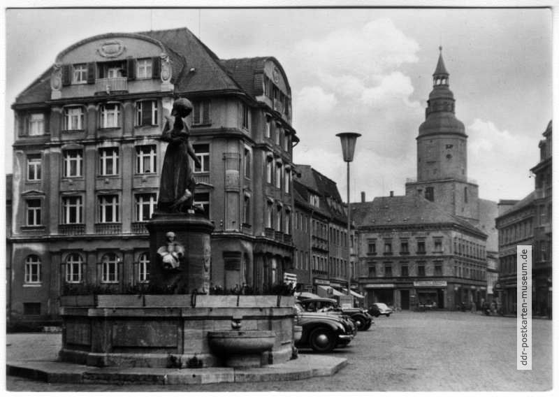 Roter Platz mit Schlegel-Brunnen vor dem Rathaus - 1958 / 1968