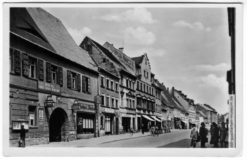 Torgauer Straße mit Hotel "Roter Hirsch", 1502 gegründet - 1956