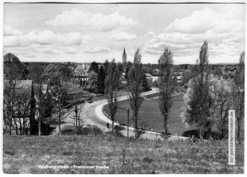 Blick über die Prenzlauer Straße auf Feldberg - 1960 / 1968