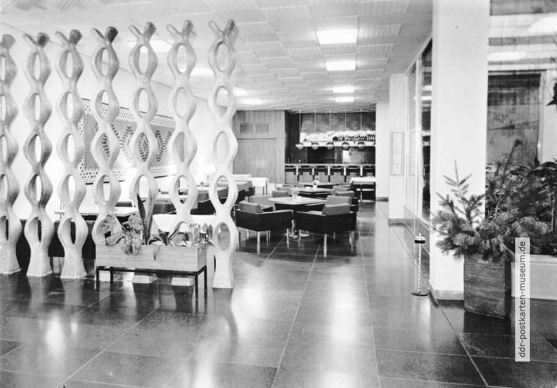 Potsdam, Restaurant "Serbia-Grill" im Interhotel "Potsdam" - 1976