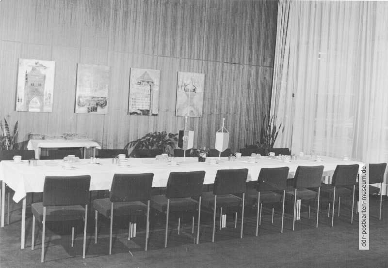 Neubrandenburg, Konferenzraum im Hotel "Vier Tore" - 1973