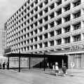 Rostock, Eingang vom Interhotel "Warnow" - 1969